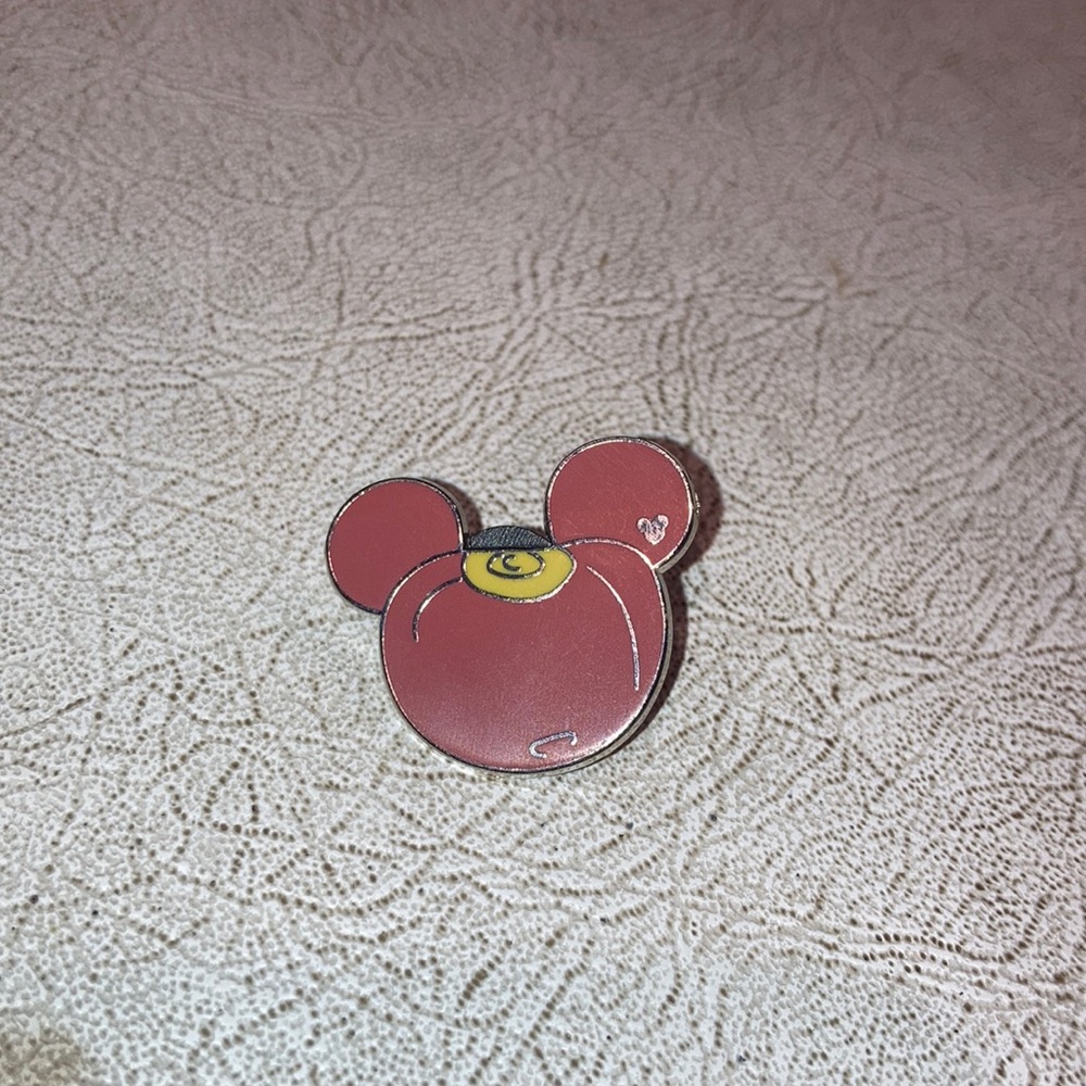 Disney pumpkin Mickey Mouse pin